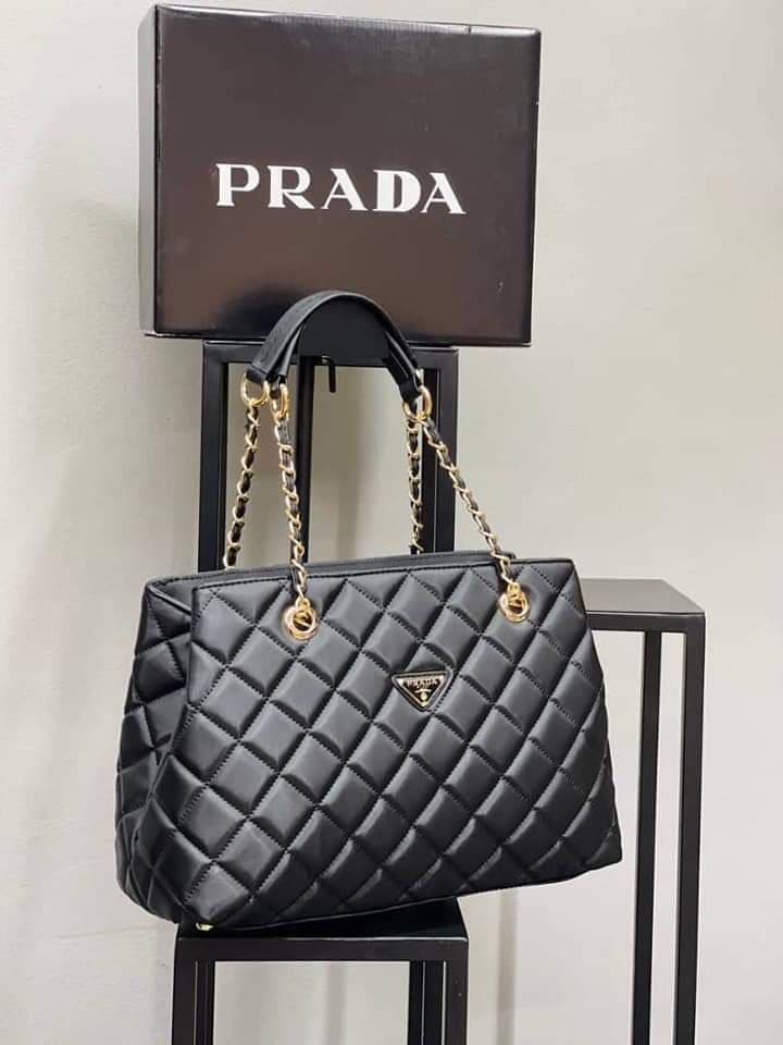Sac à main de Luxe Prada à Chaine Matelassé Noir pour Femme